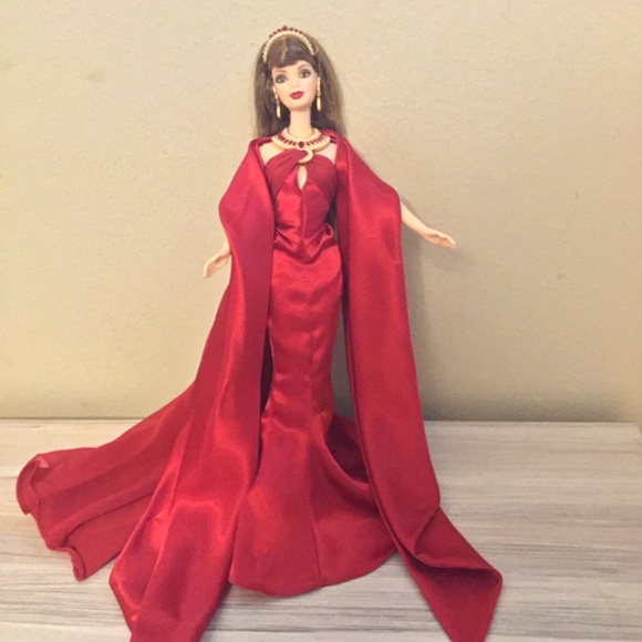 Beautiful Countess of Rubies Barbie Doll Royal Jewels Collection with box! - Picture 3 of 4